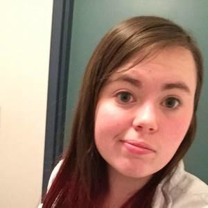 Meet your Posher, Cassandra